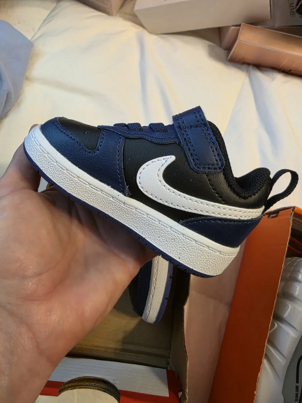 Nike Toddler Navy, Black and White Hook-and-Loop Sneakers